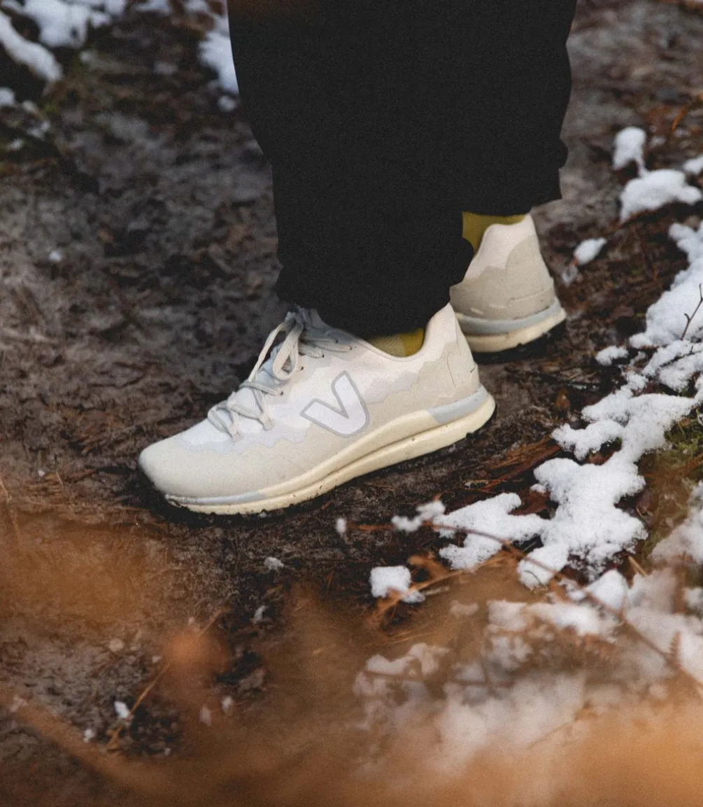 Damen VEJA FITZ ROY TREK-SHELL GRAVEL WHITE