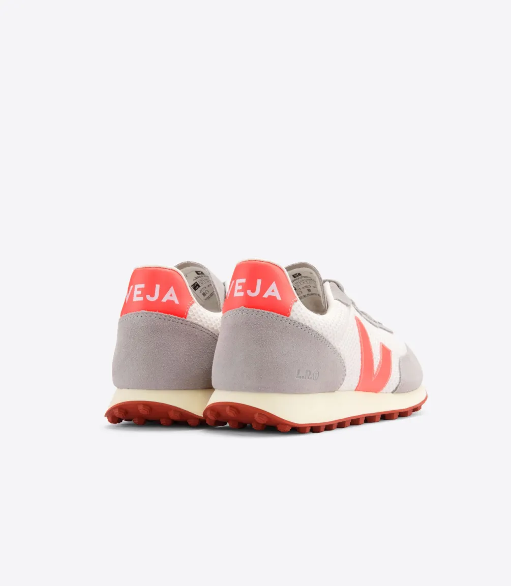 VEJA RIO BRANCO HEXAMESH GRAVEL ORANGE GREY