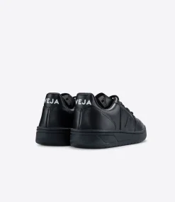 VEJA V-10 CWL ALL BLACK