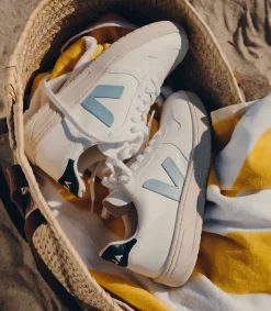 VEJA V-10 CWL WHITE STEEL NAUTICO