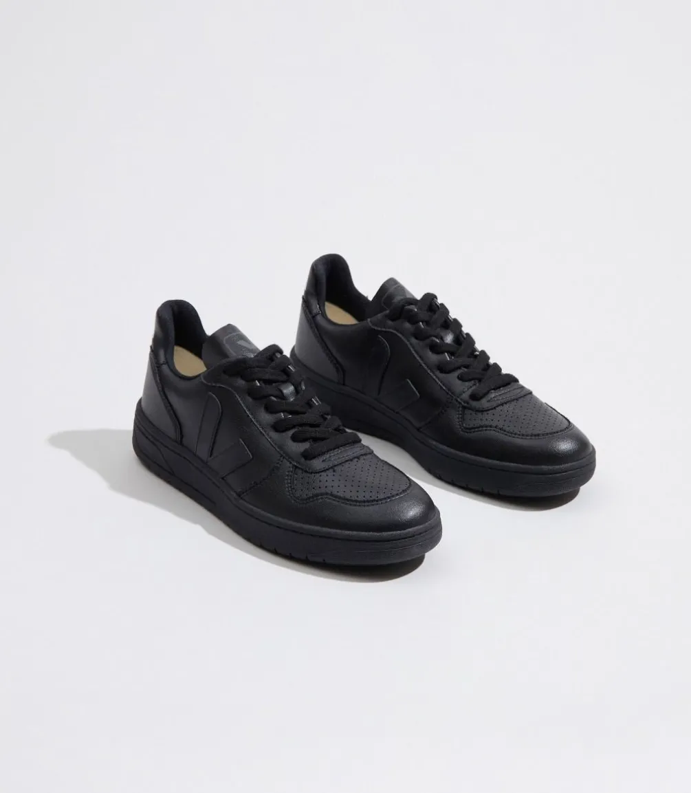 VEJA V-10 LEATHER BLACK BLACK