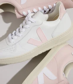 VEJA V-10 LEATHER WHITE PETALE