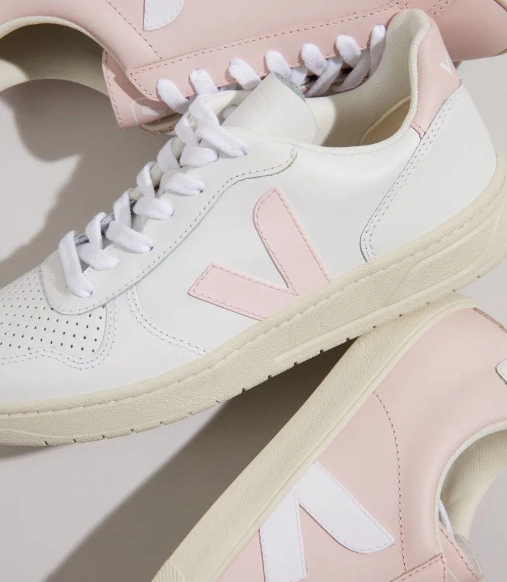 VEJA V-10 LEATHER WHITE PETALE